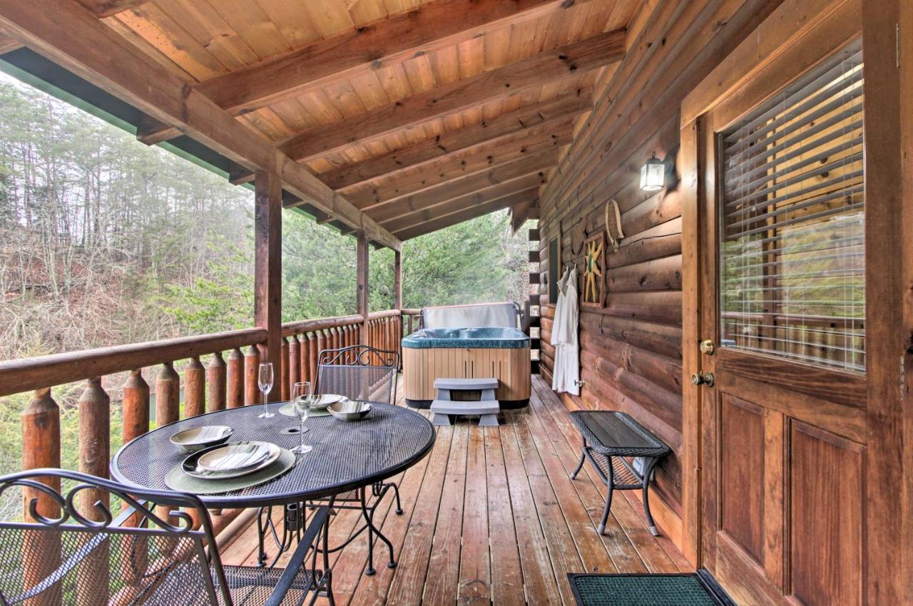 Cabin With Hot Tub About 2 Mi To Island In Pigeon Forge! 外观 照片