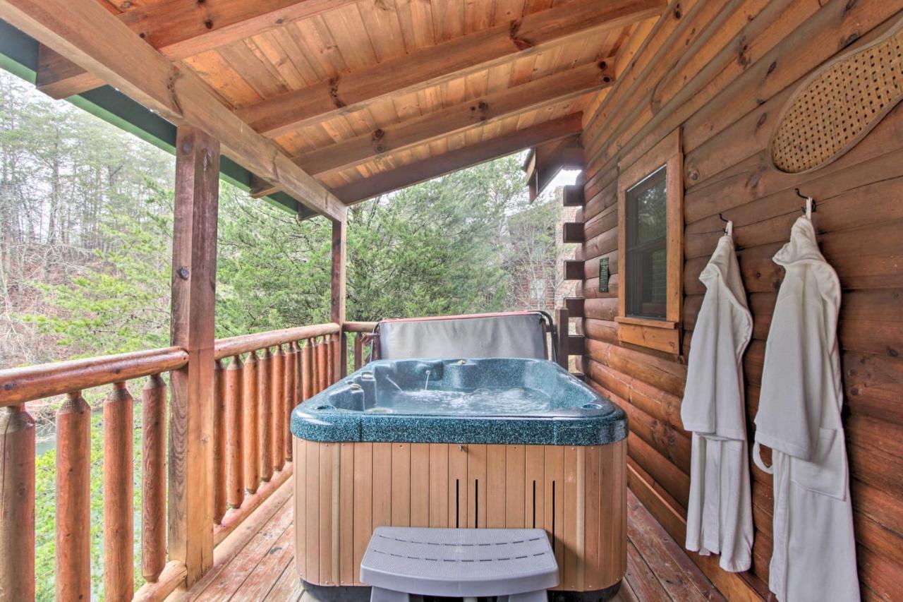 Cabin With Hot Tub About 2 Mi To Island In Pigeon Forge! 外观 照片
