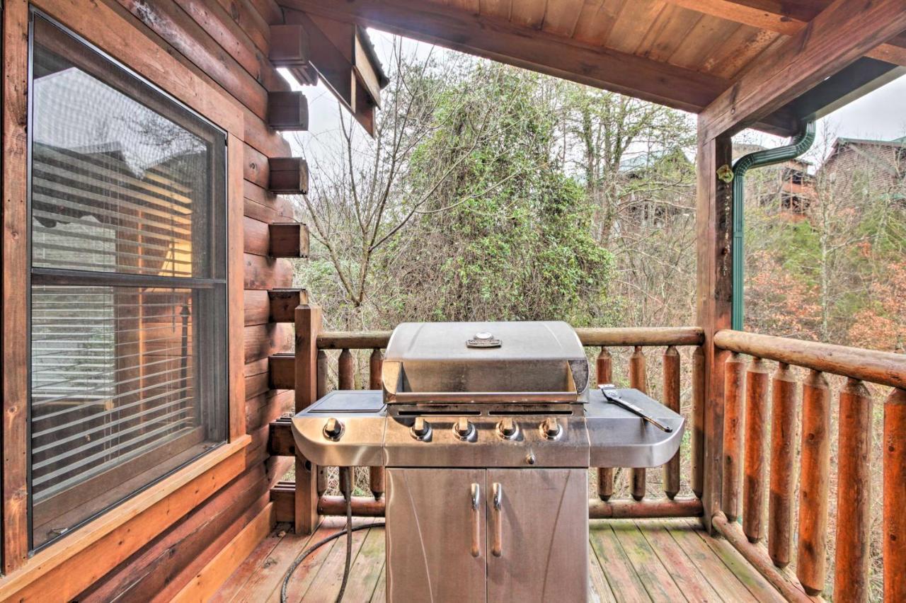 Cabin With Hot Tub About 2 Mi To Island In Pigeon Forge! 外观 照片